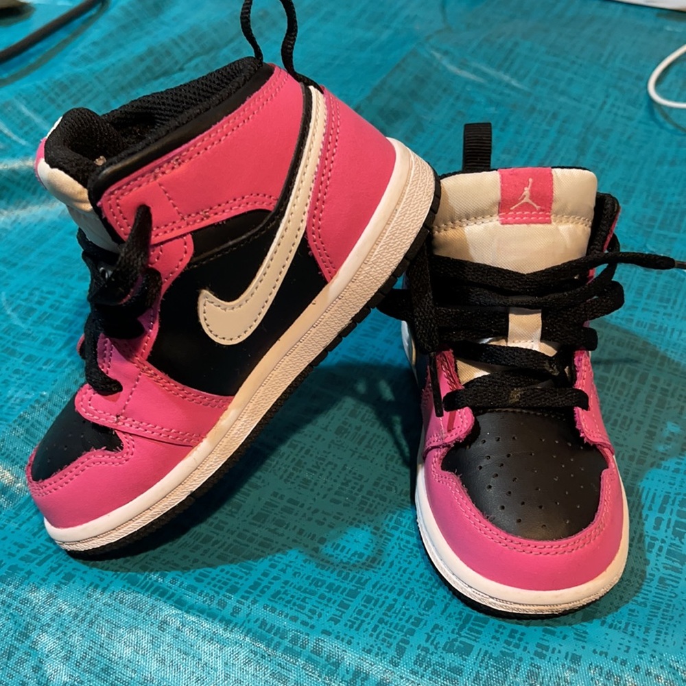 EUC Nike Air Jordan 1 Mid GT 'Pinksicle' *Final Price*